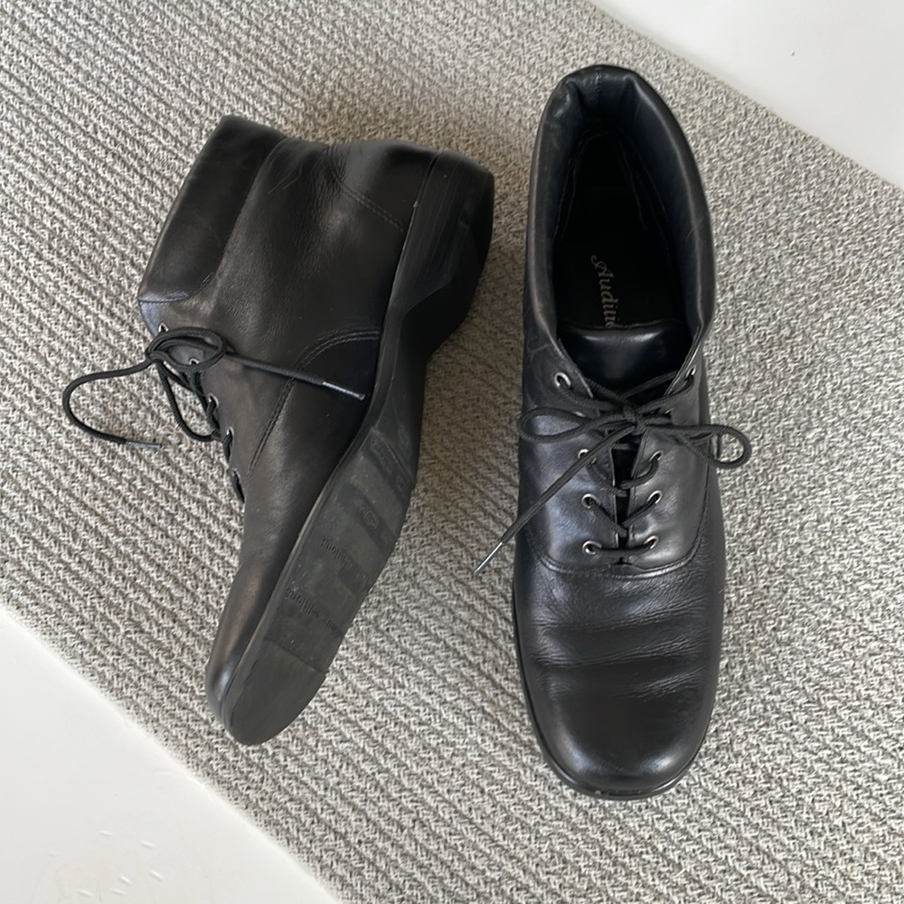 Vintage Black Women's Lace-Up Boots